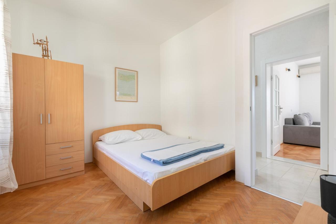 Apartman Ana Boric พอดโกรา ภายนอก รูปภาพ