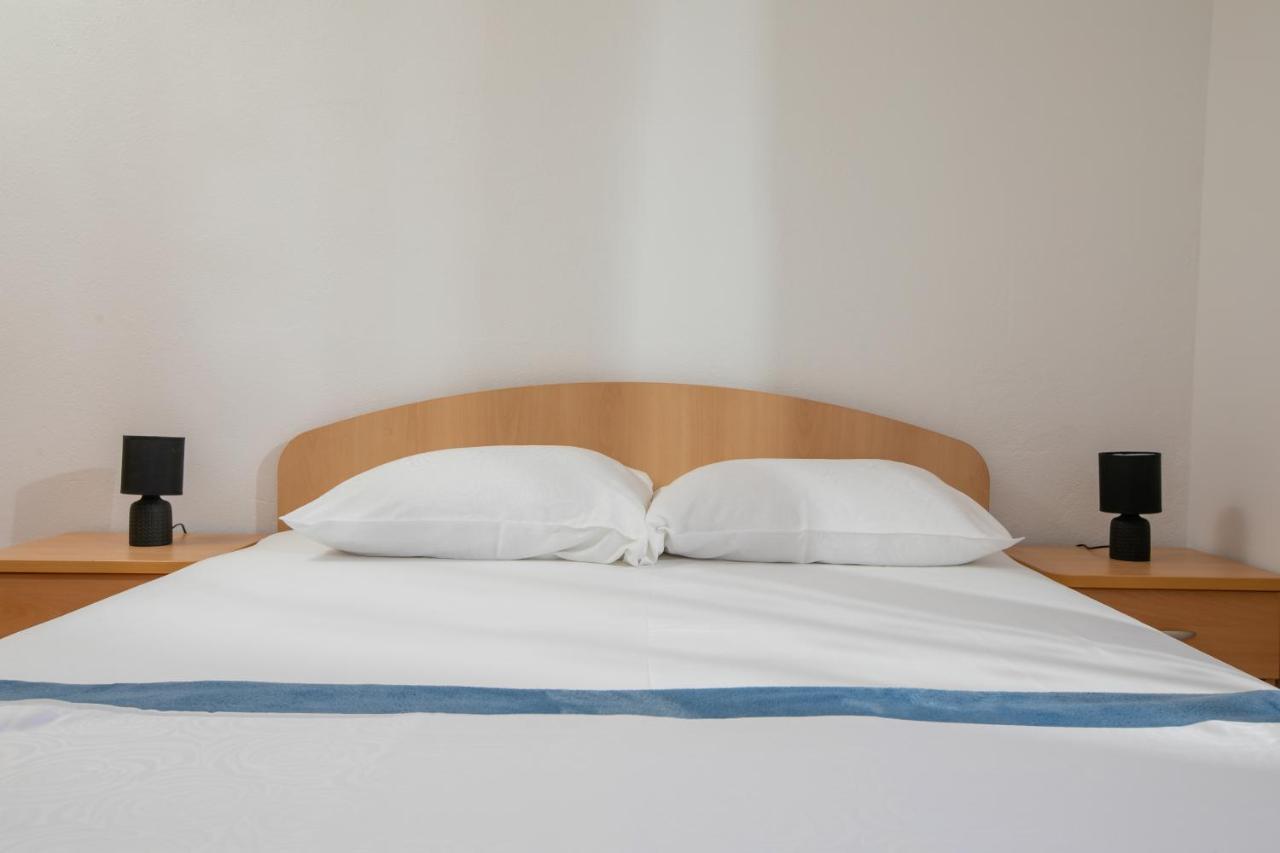 Apartman Ana Boric พอดโกรา ภายนอก รูปภาพ